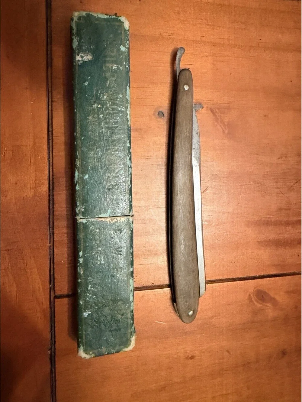 Vintage L.C. PARIS Straight Razor Mountain Logo & F.W. HERDYS Solingen Case Box